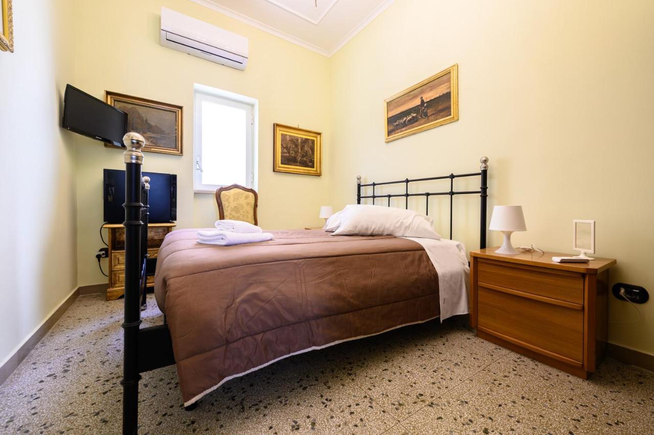 Villa Emilia Pozzuoli Bagian luar foto
