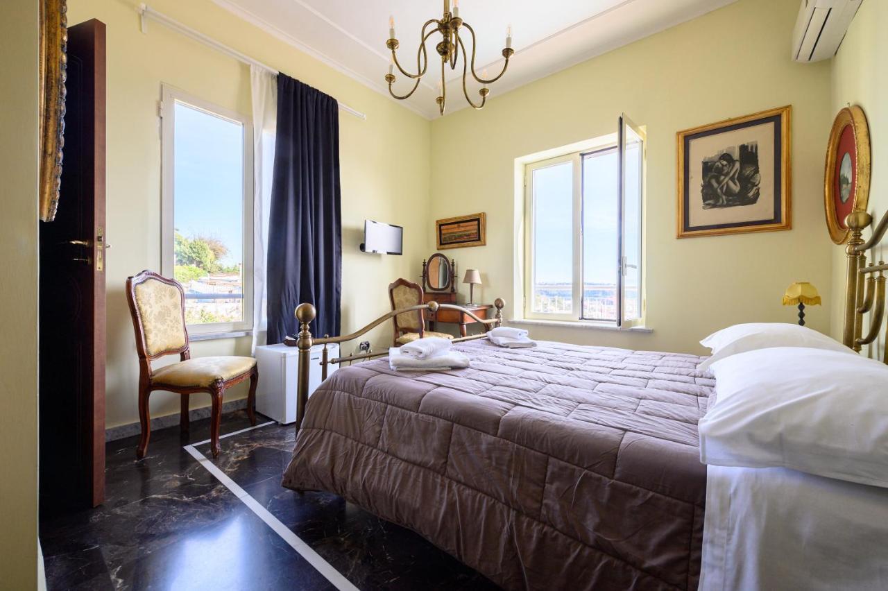 Villa Emilia Pozzuoli Bagian luar foto