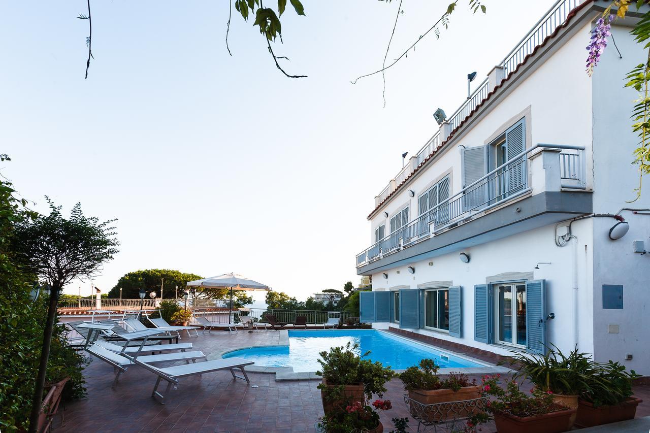 Villa Emilia Pozzuoli Bagian luar foto