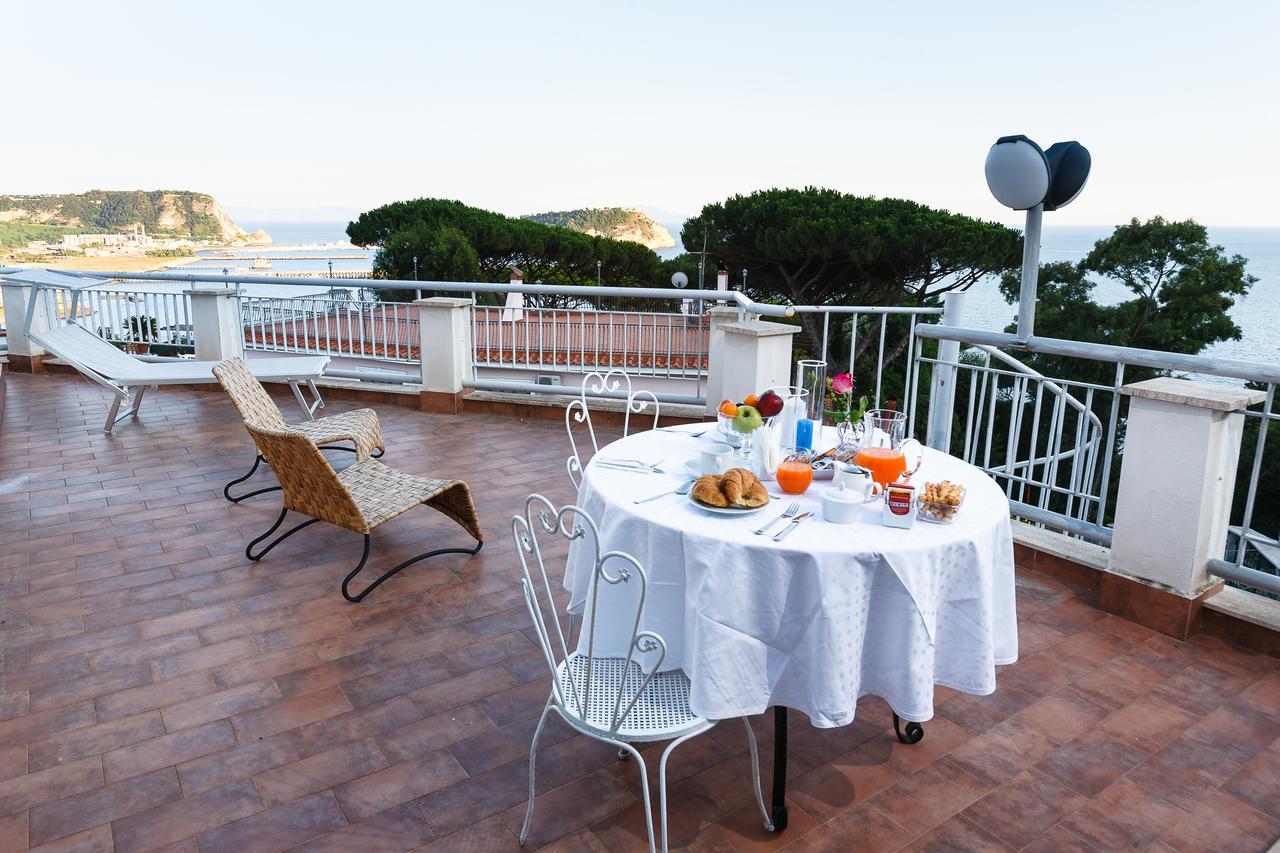 Villa Emilia Pozzuoli Bagian luar foto