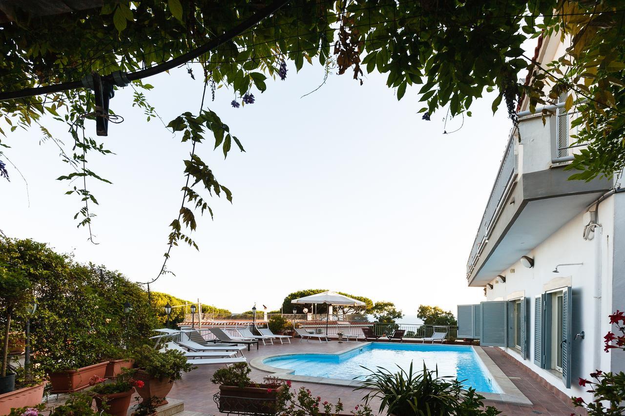 Villa Emilia Pozzuoli Bagian luar foto
